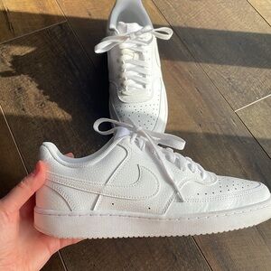 WORN ONCE Women’s White Air Force Ones